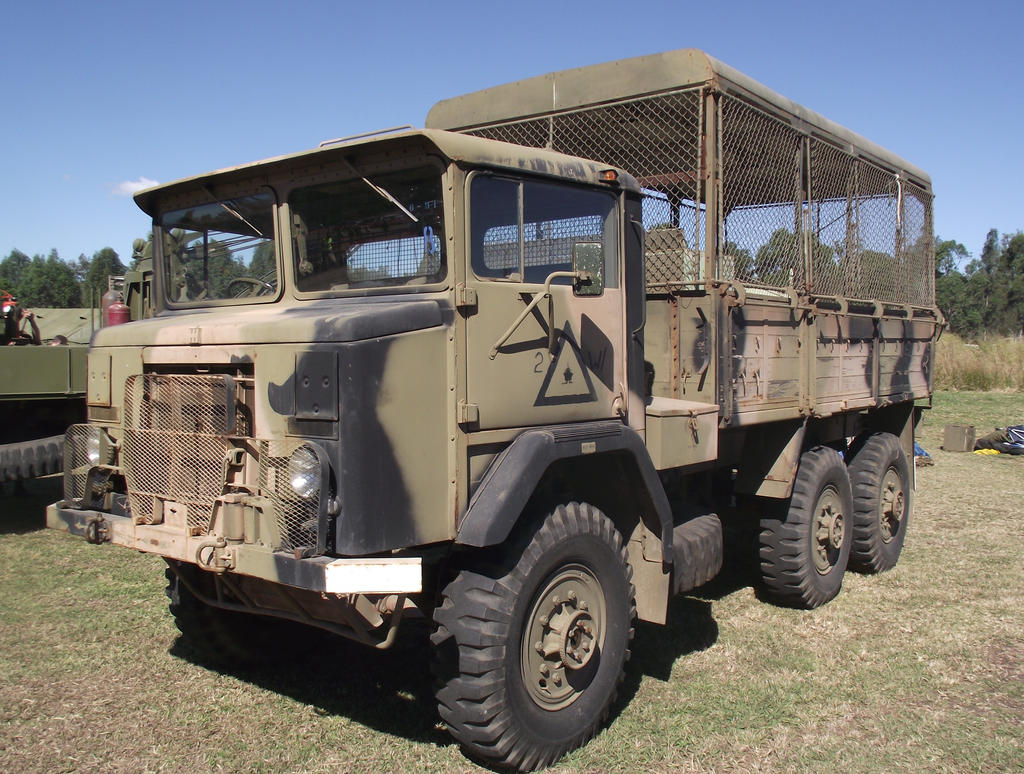 Iveco Acco international australia Acco_mk_5_troop_transport_on_display_by_redtailfox-d66qrwr
