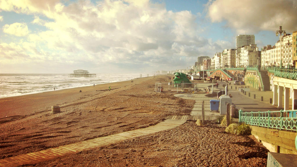 Albion Beach in Brighton by elation-station