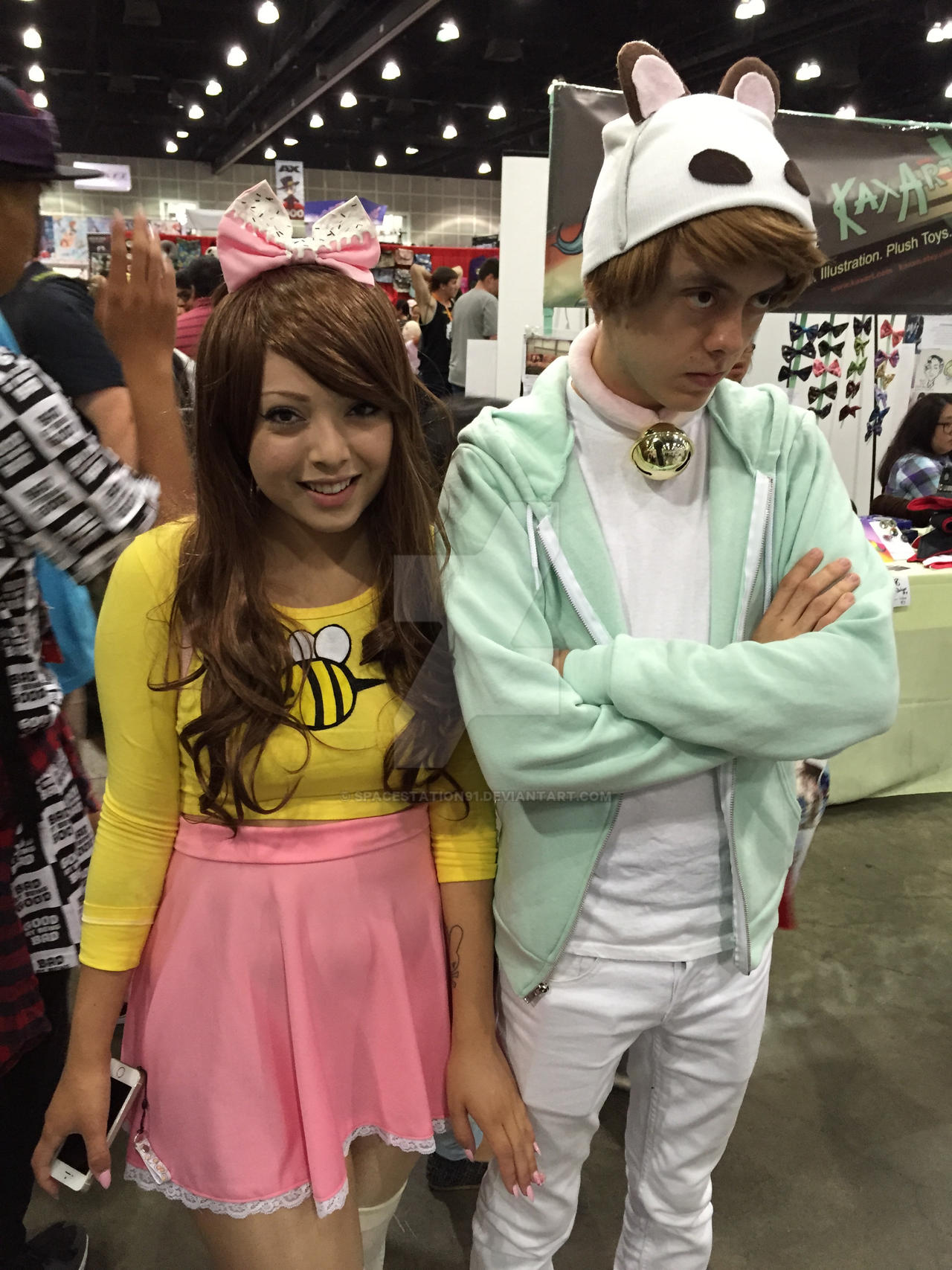 and puppycat Bee cosplay bee