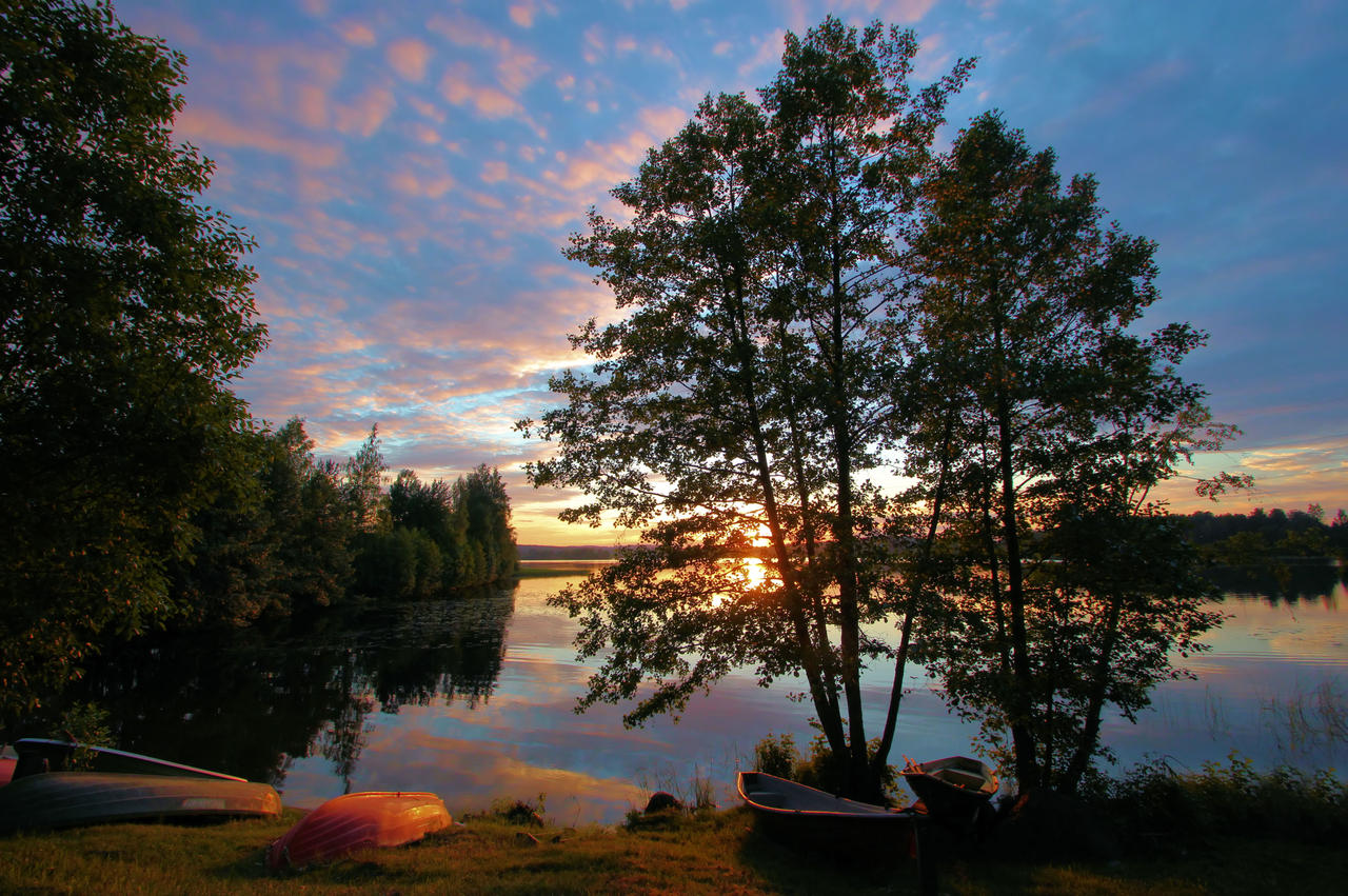 Midnight sun in Finland by KariLiimatainen on DeviantArt