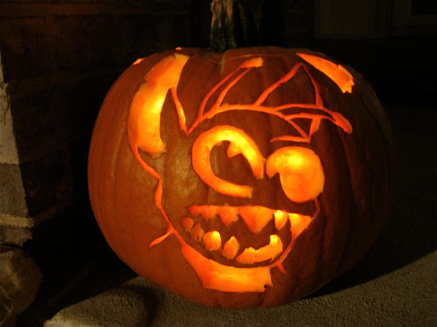 stitch-pumpkin-carving-by-trista-willows-on-deviantart