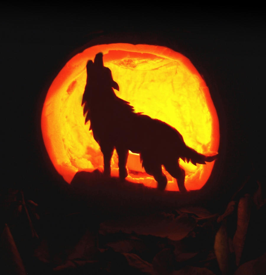Pumpkin Carving - Howling Wolf by RedHotChiliPetra on DeviantArt