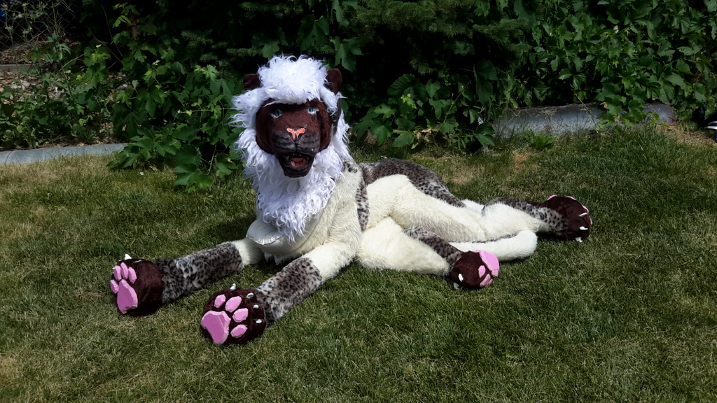 toffee_the_maned_leopard_quadsuit__5_by_okami_wildclaw-d8z6s7l.png