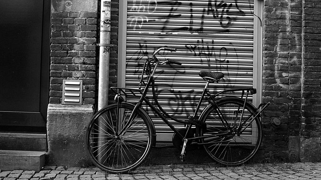 Maastricht bicycles #3 by mojique-the-bass on DeviantArt