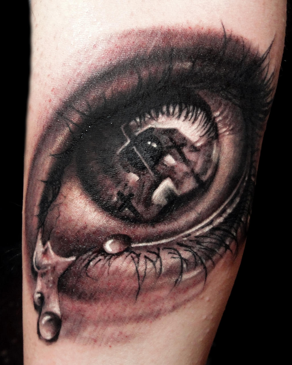 Cross Eye Tattoo by DanielPokorny on DeviantArt