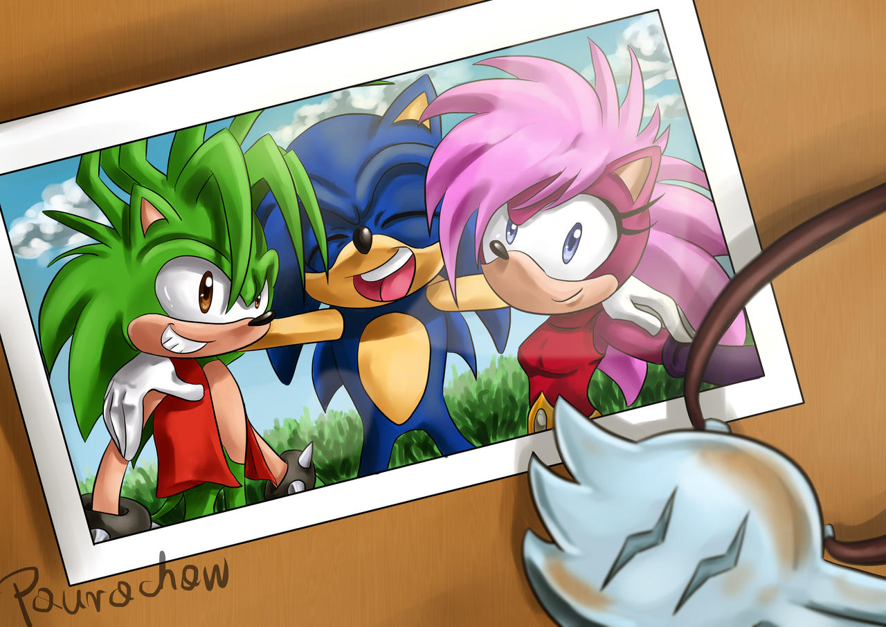 sonic and his brother manic and his sister sonia  Sonic_with_sister_and_brother_by_paurachan-d62ecjl