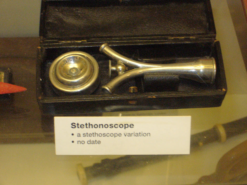 stethonoscope_by_thoughtengine-d8jtg83.jpg