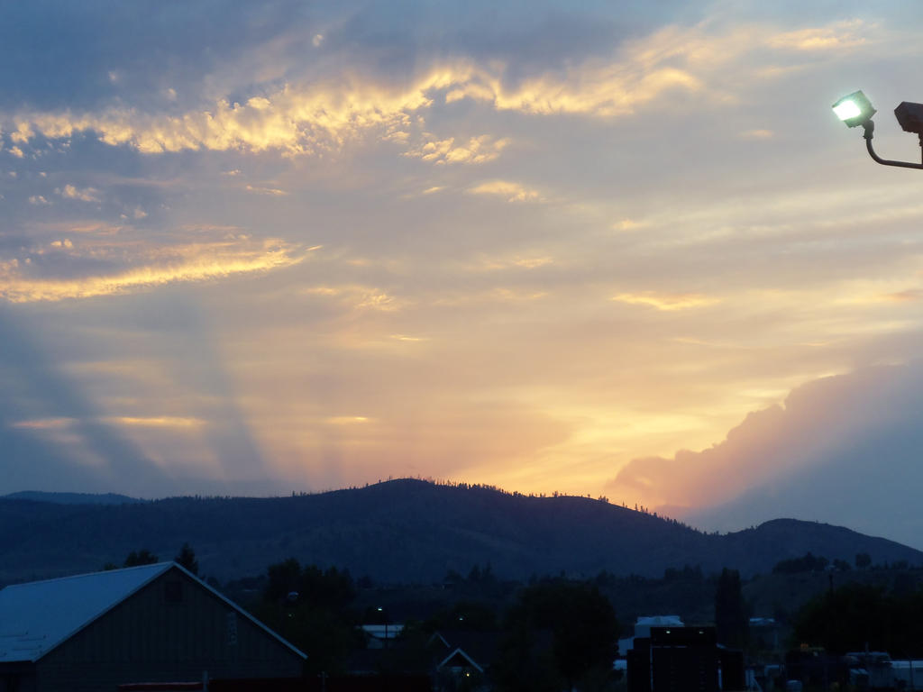 Sunset in Omak, Washington by 93FangShadow on DeviantArt